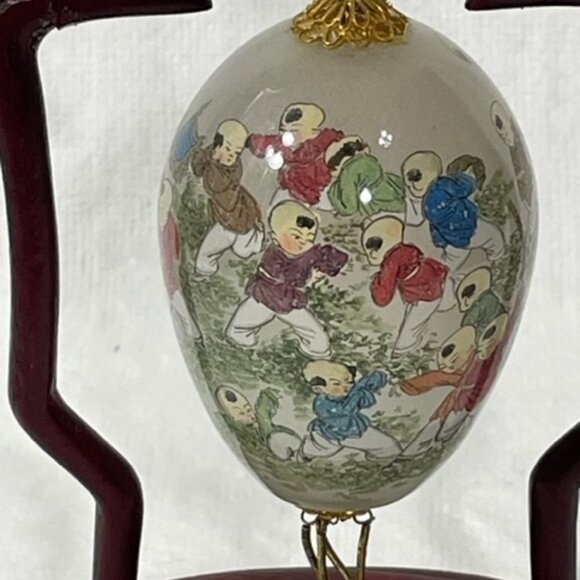 Vintage Chinese reverse painted egg with wooden stand. - Picture 3 of 8